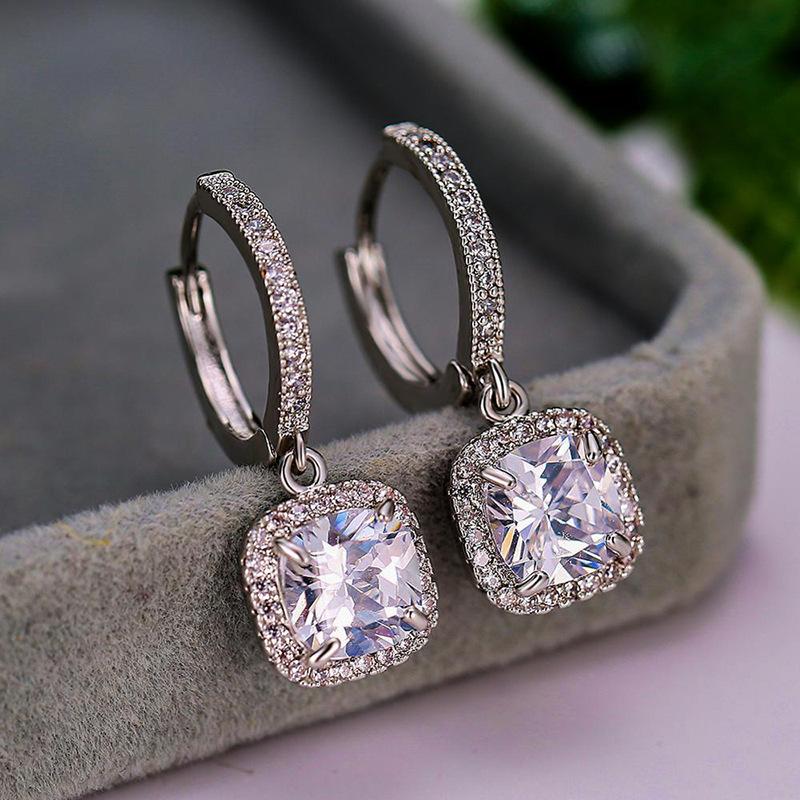 Product Introduction of Bông tai nữ cao cấp mois vuông khuyên tròn fullmoi Hoa tai moi vuông tặng kèm hộp fullbox Women 3