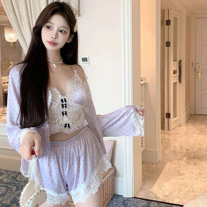SP.666 Set bộ ngủ lụa 4 món áo hai dây kèm đệm, quần cộc, áo dài và quần dài hoạ tiết chấm bi hàng Quảng Châu cao cấp 3