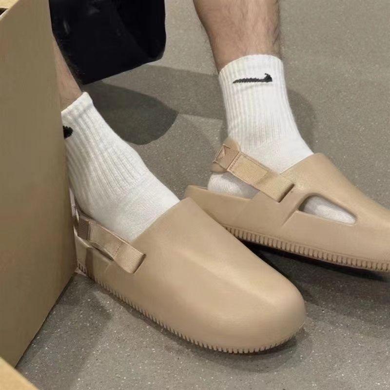 Product Introduction of Trendy Hot-Selling Slippers for Women Summer Lazy Men Sports Closed-Toe Sandals for Outdoor Use 3
