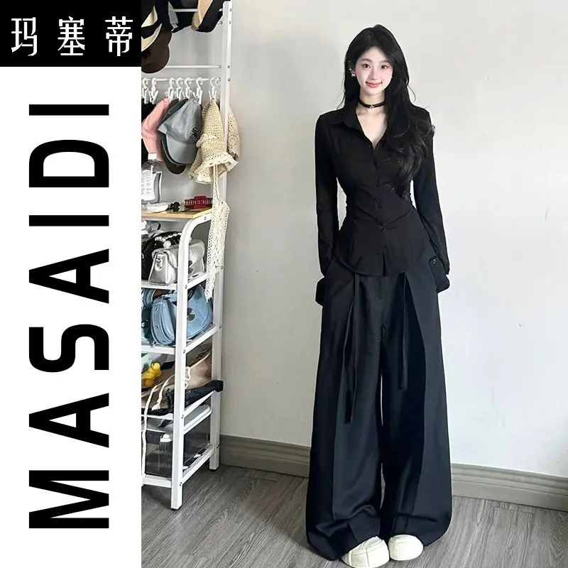 Áo Sơ Mi Bodycon Cho Nữ, Phong Cách Pháp, Màu Đen Thanh Lịch, Thiết Kế Đơn Giản, Áo Sơ Mi Dài Tay, Thích Hợp Cho Đầu Mùa Thu, Hàng Mới Về, Mỏng Vừa Vặn, Tôn Dáng, Nhỏ Nhắn, Dễ Phối Đồ, Áo Cánh Thường Ngày