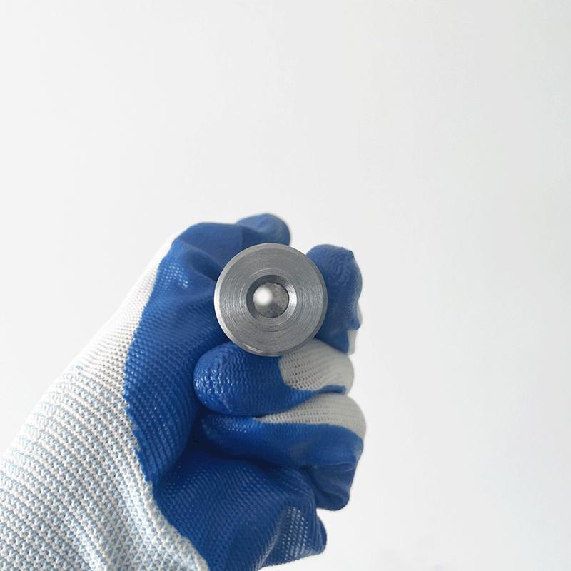Ống thép không mối nối, Đường kính 16mm, Được làm bằng thép chính xác hợp kim thủy lực, Chống cháy nổ, Chamfer ống bên trong và bên ngoài, Được làm bằng thép 42crmo 1
