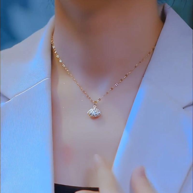 Product Introduction of Fashion Pearl Shell Necklace for Women Titanium Steel Non-Fading Gold Shell Pendant Simple Elegant Clavicle Chain trinkets butterfly  design  pendant  habib limbal  ring sardonyx chain  heart  necklace pendant  butterfly tyla  water  necklace starry  jewe 1