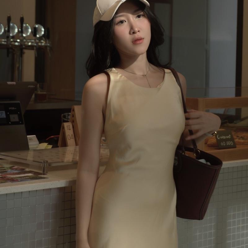 | Bellin Dress | Đầm Lụa Ba Lỗ Khoét Lưng Không Dây Kéo Không Mút