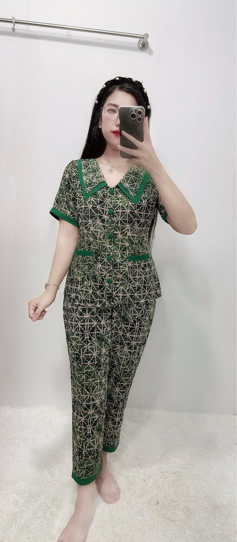 Product Introduction of Đồ Bộ Nữ Thiết Kế Cổ Tim Bâu Nhọn, Áo Tay Ngắn Quần 9 Tấc, Chất Lụa Mango Mềm Mát Có Nhiều Hoạ Tiết, Thích Hợp Cho Mọi Lứa Tuổi Kem Top Women đồ  bộ dobo ngủ 6