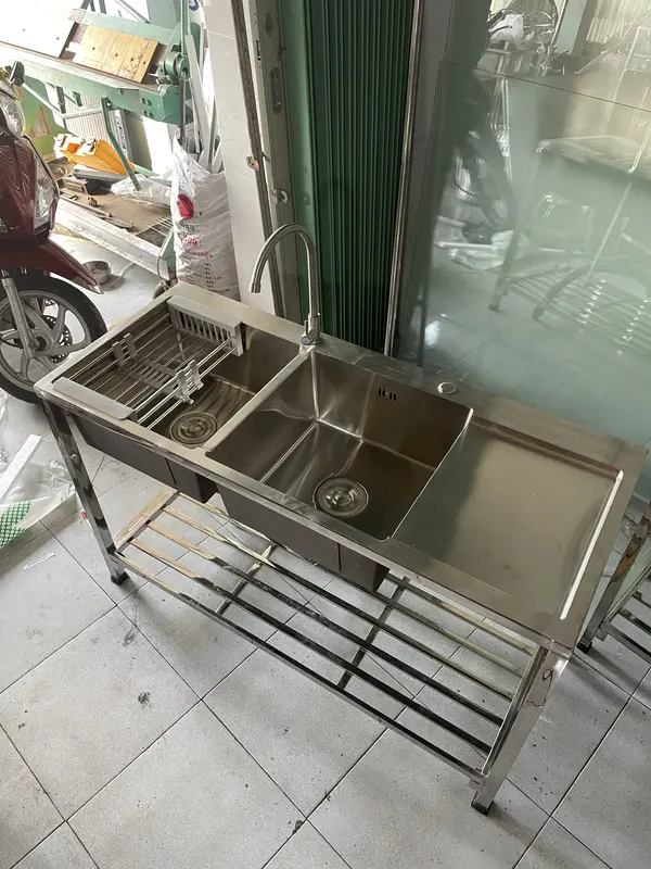 Trọn bộ chậu đúc 2 hộc 1 lá inox 304 kích thước 50x120cm có chân vòi đầy đủ phụ kiện 3
