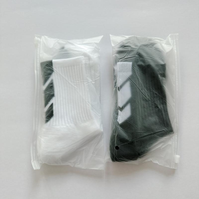 Product Introduction of Combo 3 Đôi Tất Chống Trượt - tặng 1 đôi tất đệm bông lót xù dày . Tất Chống Trơn , Tất Thể Thao Sport 1