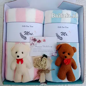 Hampers Handuk Wedding Mr & Mrs | Kado Handuk Couple 70 X 140 | Kado Pernikahan