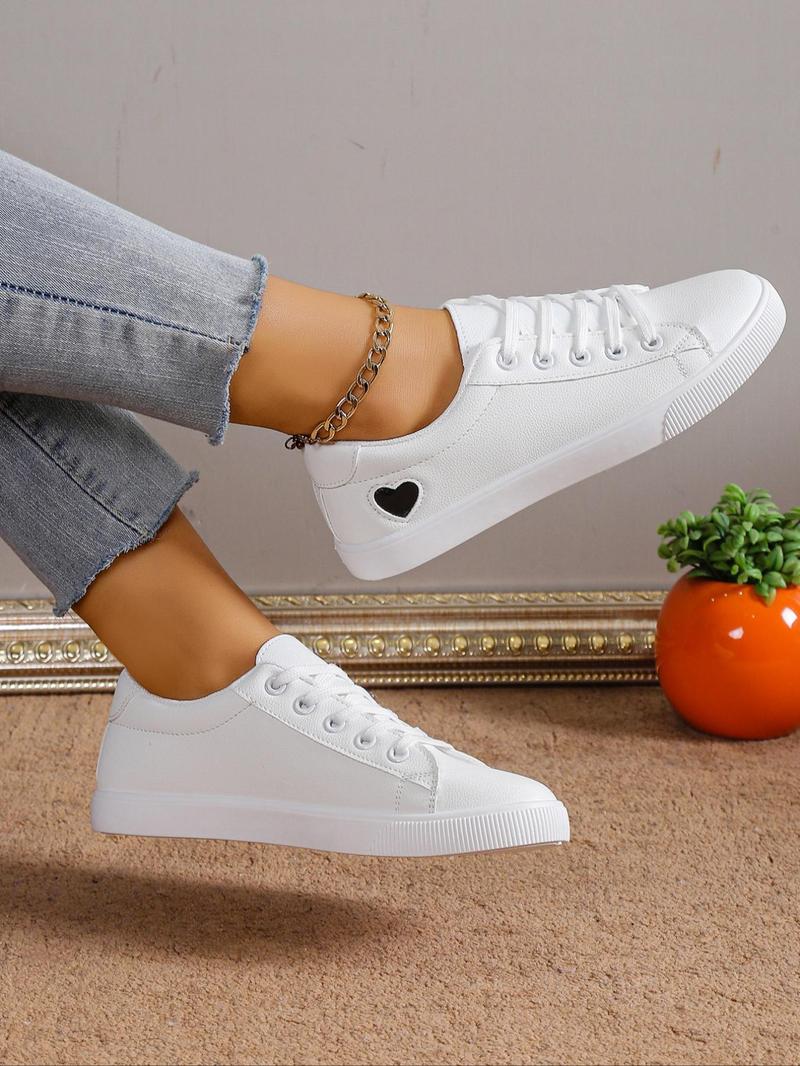 Product Introduction of Women's Fashionable Heart Pattern Lace Up Low Top Sneakers, Casual Comfortable Sports Shoes, Perfect for Students and Outdoor Sports, Girl's Walking Shoes, Footwear, Airport Outfits 2024 12