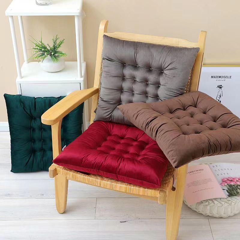 Product Introduction of Thickened butt cushion, special chair cushion for bedroom, detachable and washable simple design, suitable for office chairs, comfortable hip cushion, enhance sitting experience 2