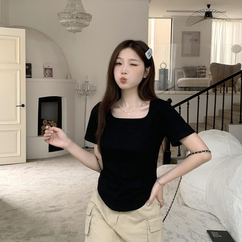 Product Introduction of [2098 Favorites] Regular Shoulder Short Sleeve T-Shirt for Women, Square Neck Top, Summer Plus Size, Regular Shoulder, Tummy Concealing, Slimming, Curved Design Top 17