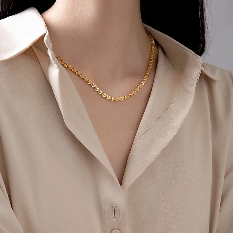 Kalung Titanium Wanita Rantai Kembang K667 0