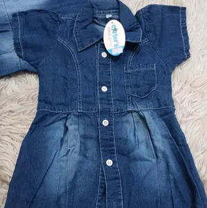 Dress jeans lengan pendek