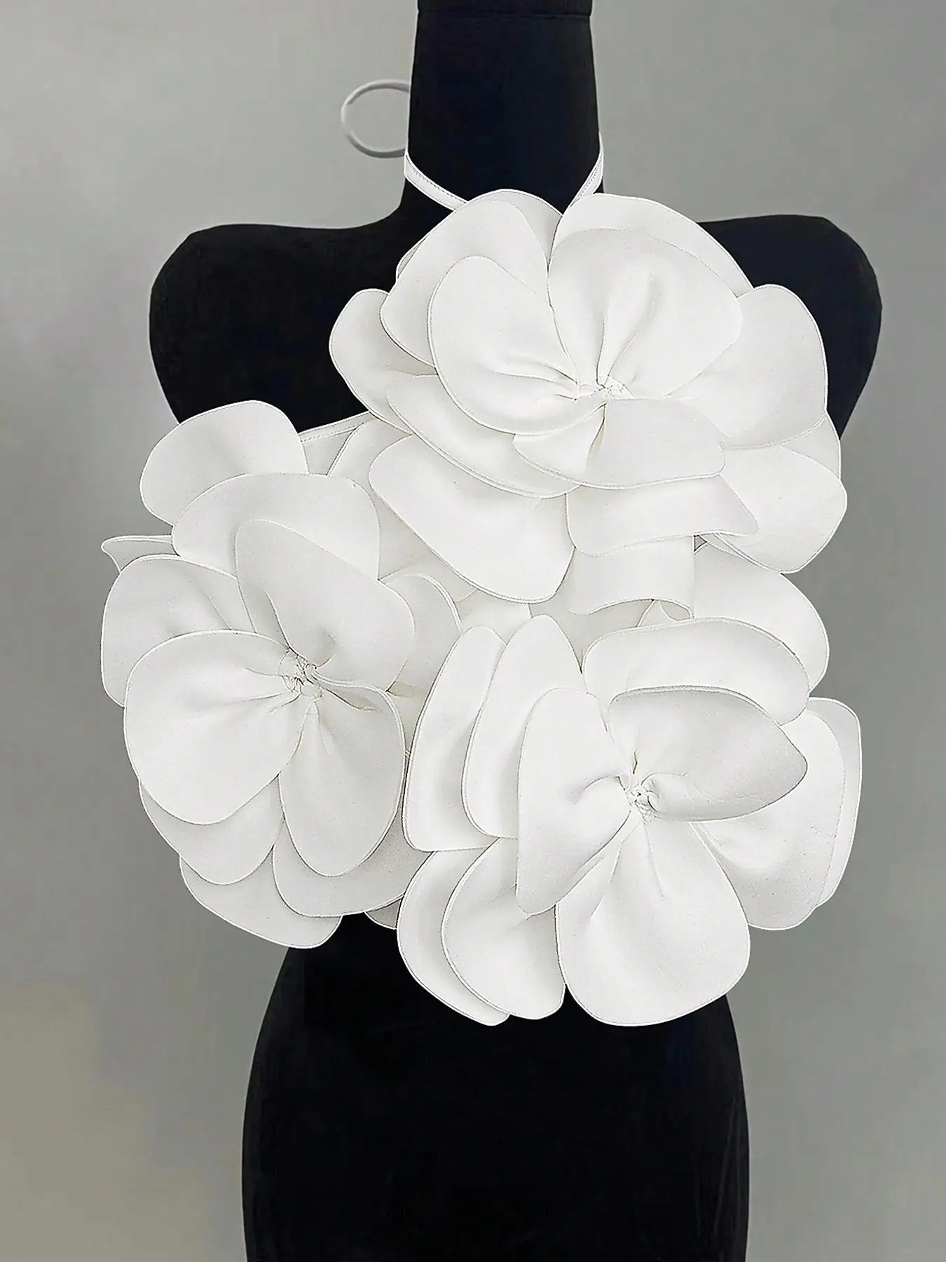 Women's Plain Flower Decor Halter Cami Top, Elegant Fashion Casual 3d Floral Decor Sleeveless Top for Daily Outdoor Wear, Ladies Clothes for Summer, Cute Tops, Summer Tops, Clothes for Women