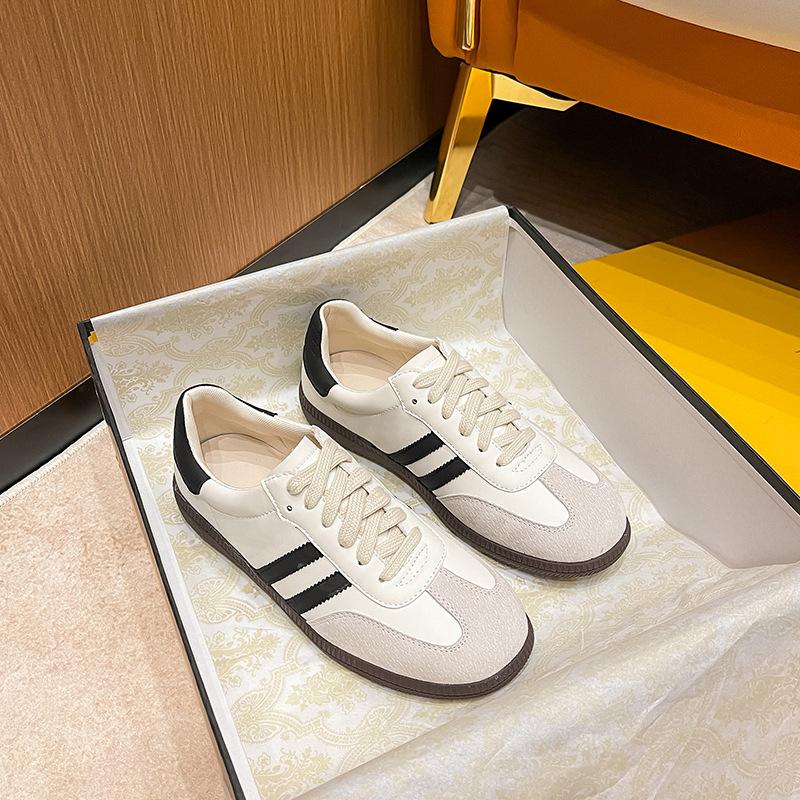 Giày Thể Thao Nữ  Sneaker 2 Mầu Hi Mẫu Mới Hót Hít Shoes Jean 2
