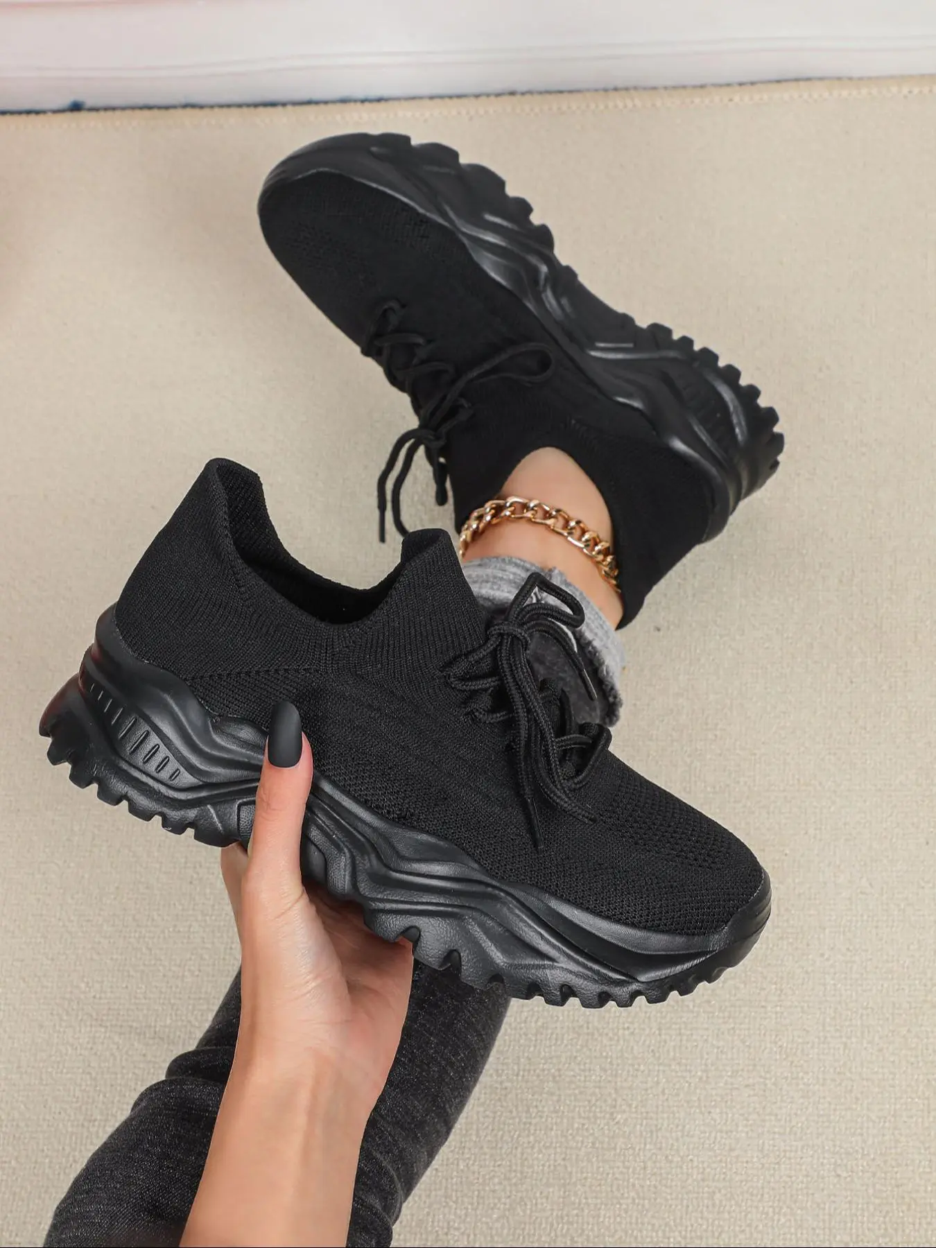 Women's Fashionable Lace Up Low Top Sneakers, Casual Comfortable Breathable Sports Running Shoes, All-match Basic Shoes for Daily Wear