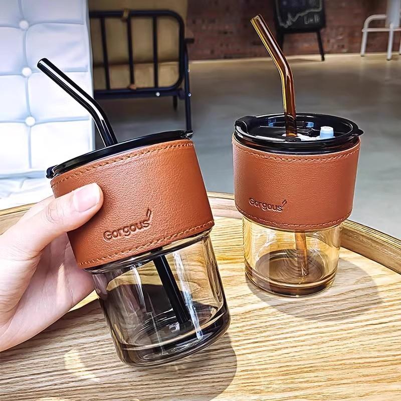 Kaca Aesthetic Tumblr, Botol Minum Gaya Vintage dengan Sedotan dan Tutup, Desain Eksklusif untuk Menikmati Minuman Kesukaan Anda dengan Lebih Nyaman dan Elegan Gelas Souvenir Bottles Water 1