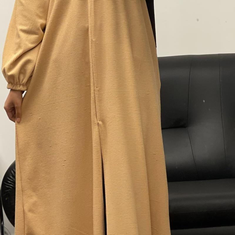 RIBBED ABAYA WITH PUFFED SLEEVES 5