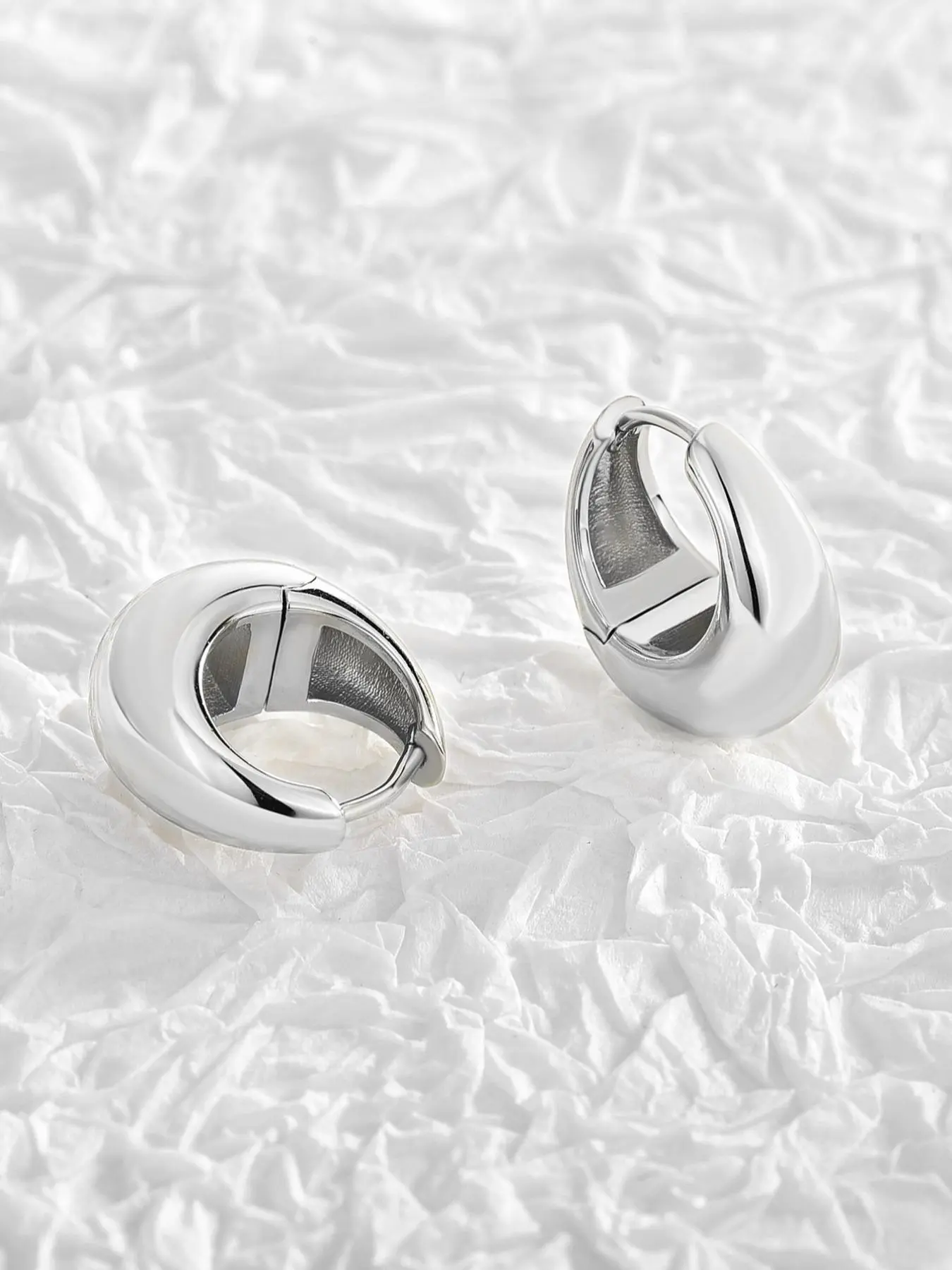Women's 1 Pair Fashionable Solid Hoop Earrings, Simple Design Temperament Plain Hoop Earrings, Casual Jewelry for Women