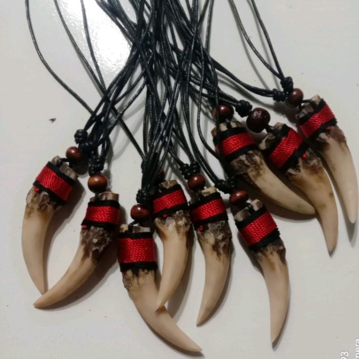 KALUNG TARING MACAN REPLIKA 1