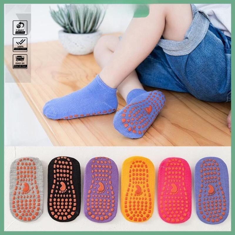 Vớ Cao Su Silicone,Tất Chống Trượt , Khu Vui Chơi Cho Bé Người Lớn Từ 1-20 Tuổi Đủ size Màu Sắc 1