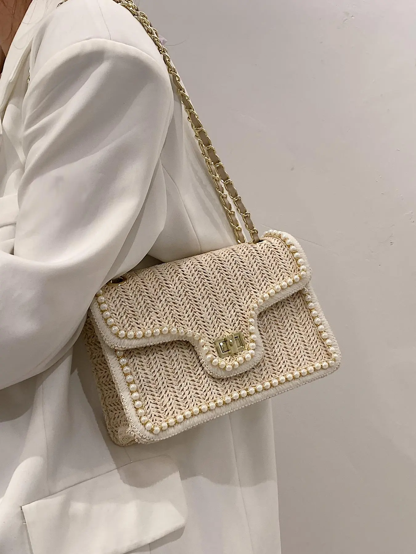 Women's Elegant Faux Pearl Decorated Straw Braid Shoulder Bag, Summer 2025 Exquisite Trendy Crossbody Bag, Fashionable Ladies Purse Flap Bag for Daily,  Bags for Women
