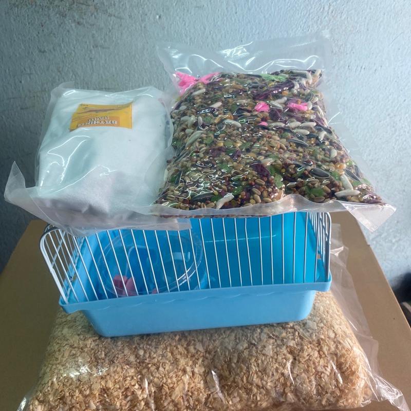 COMBO lồng  mini + thức ăn  hạt trộn hỗn + mùn cưa lót chuồng + cát  tắm   Dành nuôi  chuột  hamster !! (Cho người mới bắt đầu tập nuôi )