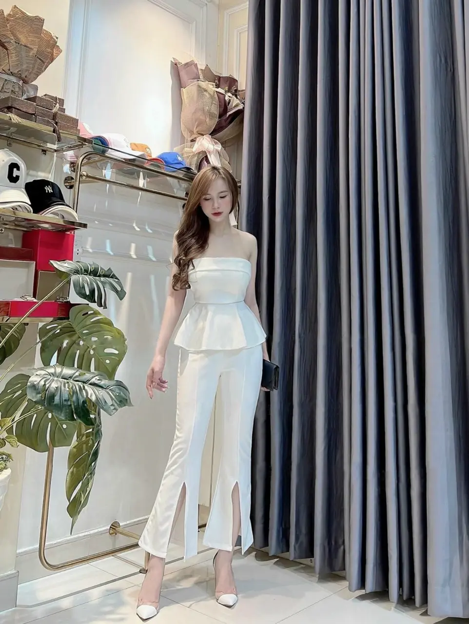 Xmthuhuong Sét bộ nữ sang chảnh cá tính áo cúp ngang bèo bụng , quần ống lóe xẻ cá tính. Women Top Đen