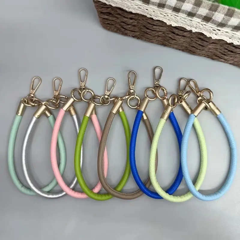 Fashionable Phone Lanyard, PU Leather Phone Strap with Universal Clip, Mobile Phone Bracelet, Anti-lost Phone Charm for Women & Men 6