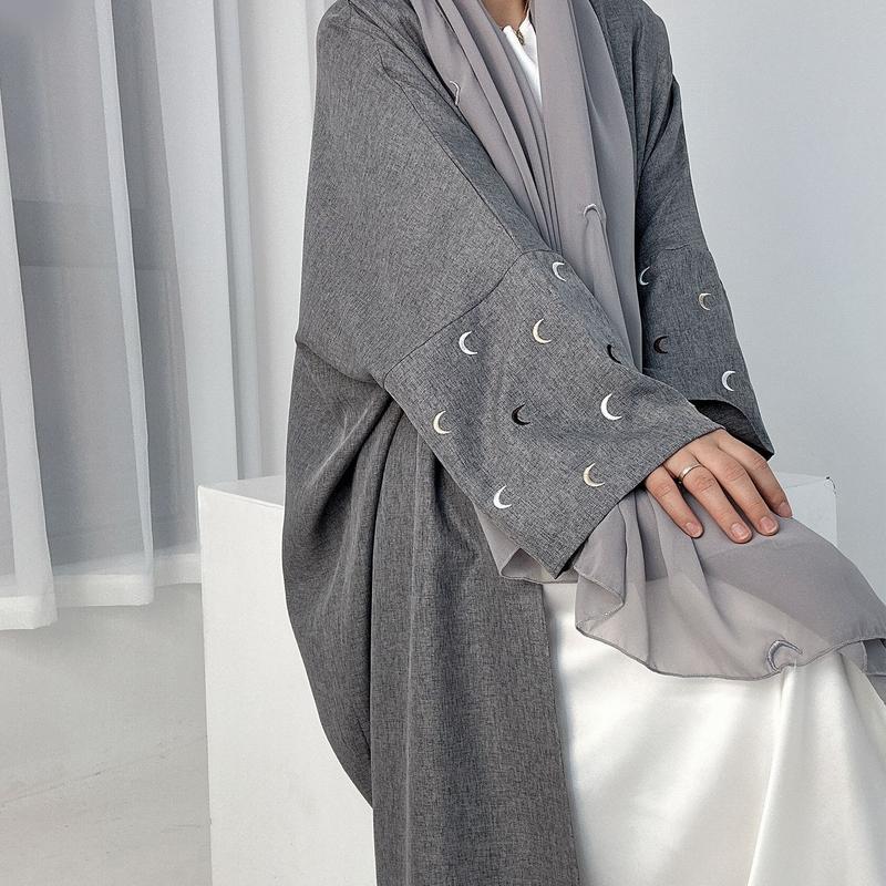 Product Introduction of Muslim 2025 Dubai Middle East Turkey Embroidery Elegant Cardigan Dress Robe Breathable Sunscreen 9