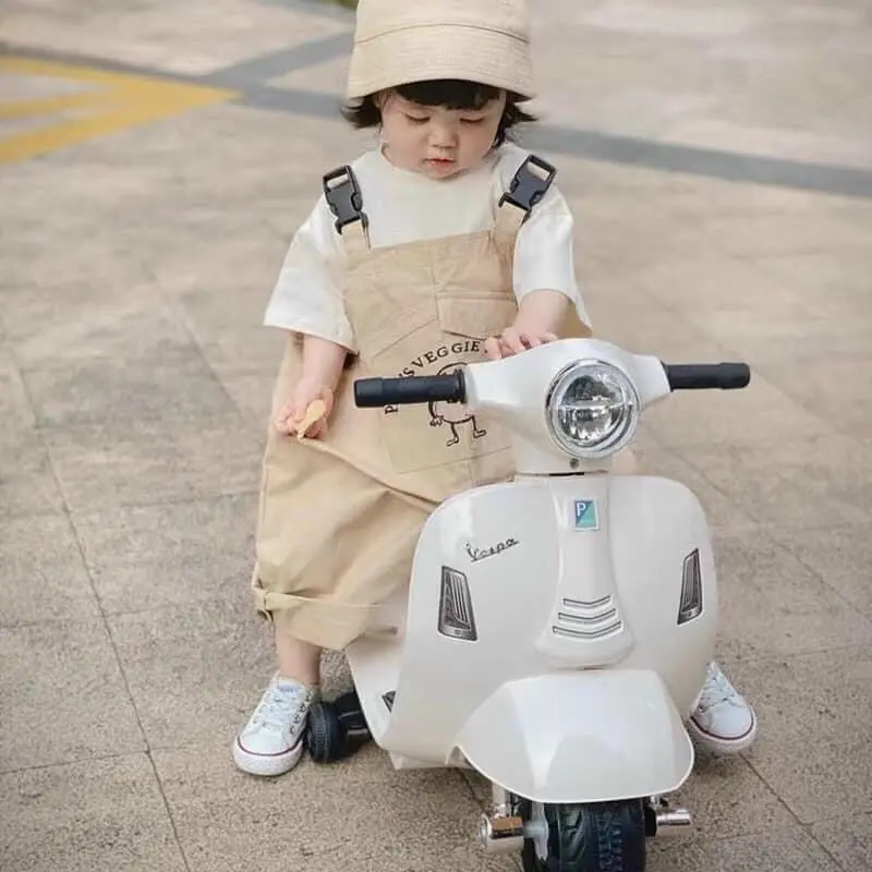 Xe máy điện trẻ em Vespa Q518