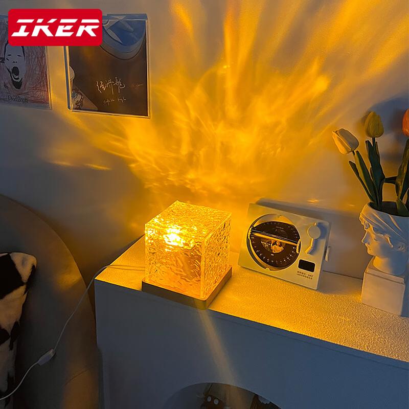 Đèn ngủ sóng nước xoay trời sao đèn tâm trạng chiếu sáng ban đêm Quà tặng đèn bàn đầu giường