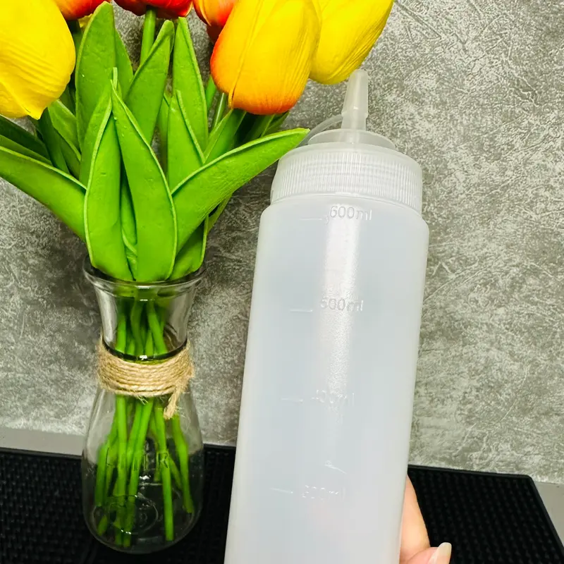 Chai, bình nhựa đựng sốt đa năng, sữa đặc, tương ớt, siro nhiều dung tích có vạch chia rõ ràng Đựng Gia Vị 2