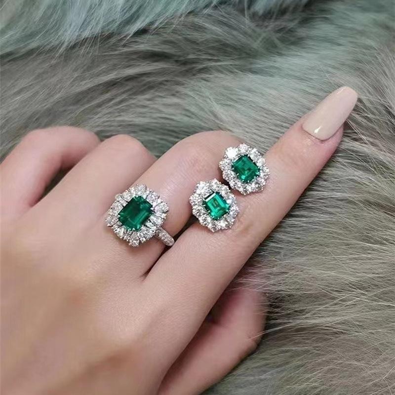 Product Introduction of Simple Super Shiny Elegant Emerald Set Rings Necklace Frosty Style Stud Earrings Online Influencer Necklace TikTok Cross-Border Hot Sale 3
