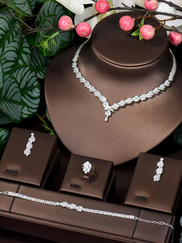 Women's Elegant Rhinestone Decor Jewelry Set, 5pcs/set Exquisite Trendy Chain Necklace & Earrings & Bracelet & Ring, Fashionable Luxury Jewelry Set for Party Decoration 0