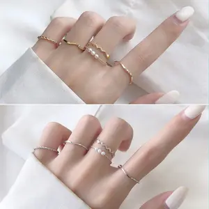 5 potong/set Mutiara gelombang kombinasi cincin Cincin jari telunjuk Aksesoris busana 5 potong/set Mutiara gelombang kombinasi cincin Cincin jari telunjuk Aksesoris busana