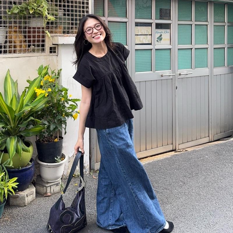 DOXI - Áo Babydoll Cổ Tròn Hoa Thêu BERI