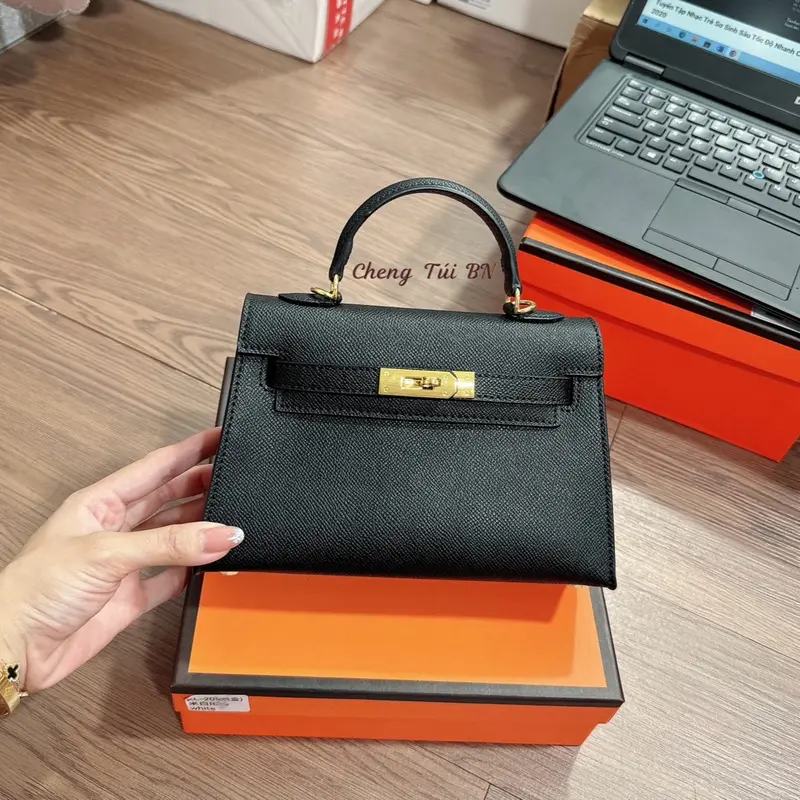 Túi Nữ 1 Quai Da Epsom Size 20 - Nguyên Siu - Bag 2