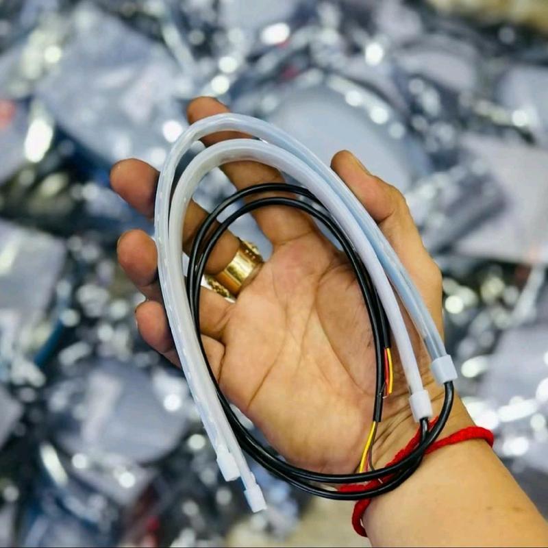 Dây LED AUDI chạy hiệu ứng xếp gạch cho ôtô xe máy điện 12 Vol dài 30cm ... [ Không lắp cho xe điện ]