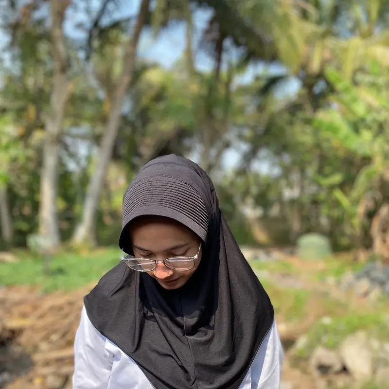 Bergo M pet tebel 3