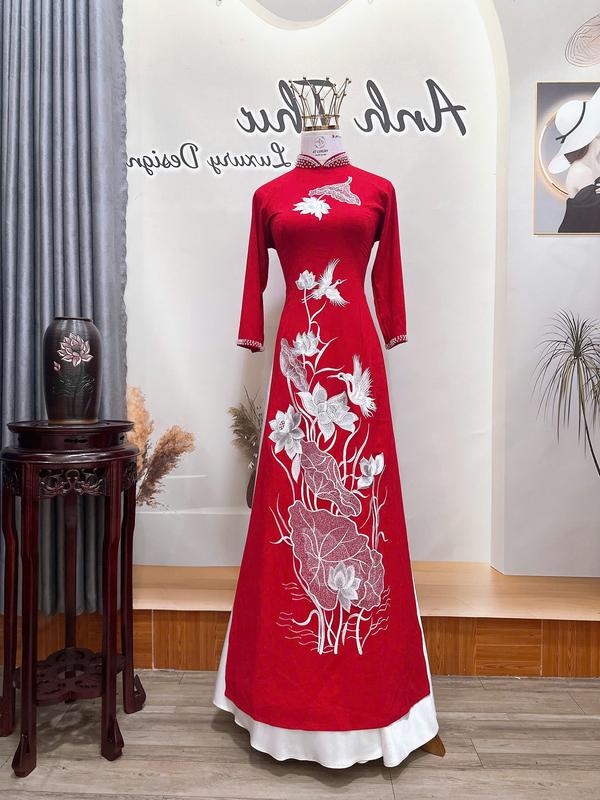 Áo dài Anh Thư áo dài mẹ sui thêu chỉ kim tuyến họa tiết trắng đính kết đá và pha lê cao cấp 3