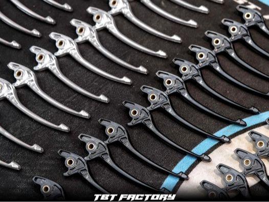 Phụ tùng tay thắng đĩa CNC TBT V1, V2, nét và xịnnn dành cho tất cả các dòng xe Honda, Yamaha thắng đĩa bên phải (trừ Cub 125 )