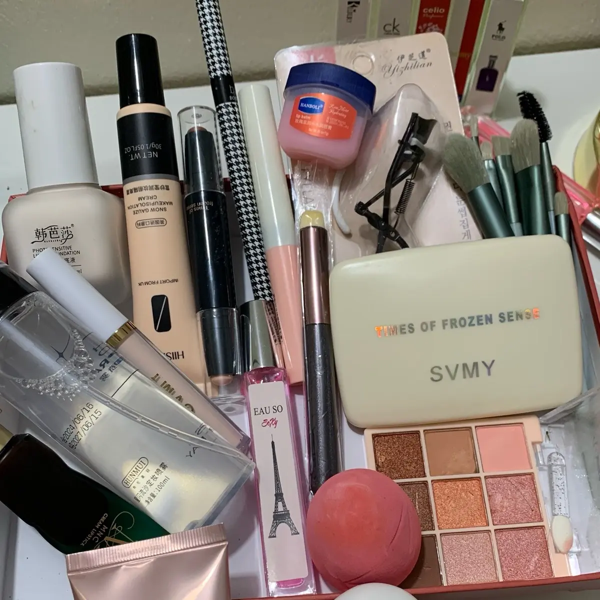 Combo make up 15 món cá nhân đơn giản tại nhà