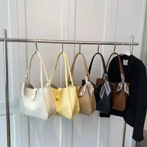 Queenbags - Tas Bahu / Shoulderbag Wanita Gempita ( +Twilly )
