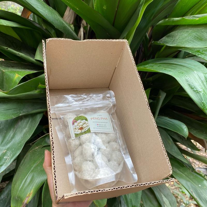 Hộp giấy đựng 300gr Pẻng Phạ - bá nh trời đặc sản Bắc Kạn 0