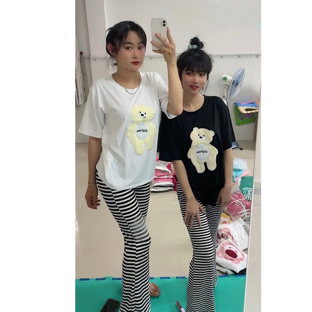 Sét cổ tròn quần ống loe sọc ngang tay ngắn