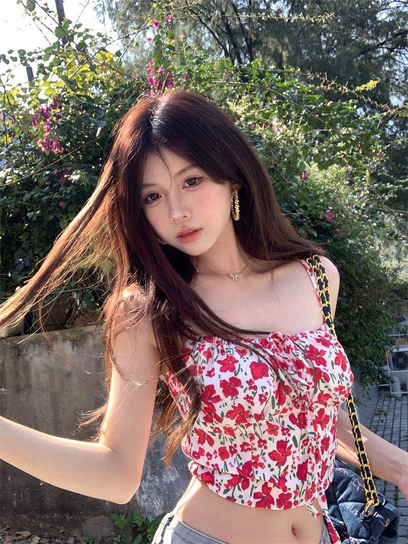Product Introduction of ‌Yếm hoa hở lưng‌ - Dây buộc eo, phối áo khoác lưới, set đồ đi chơi cá tính mùa hè 1