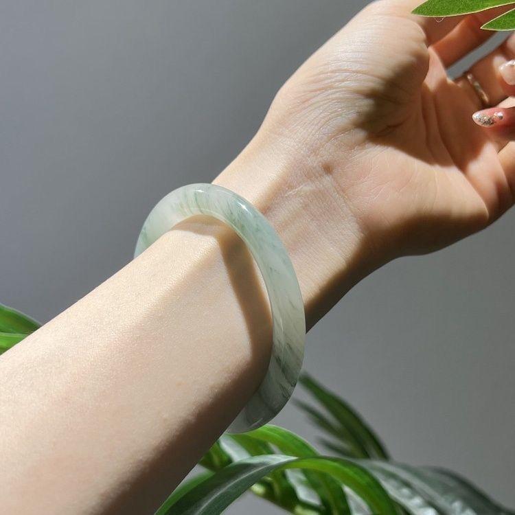 Vòng Tay Ngọc Bích Núi Thiên Sơn Tân Cương, Phổ Biến, Vòng Tay Bán Nước Banshan, Hoa Nổi Loại Waxy Băng, Thanh Tròn Mỏng, Vòng Tay Nữ 2