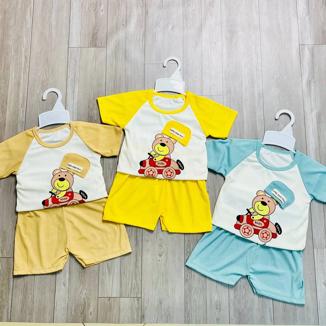 [3 bộ cộc tay] Đồ bộ mùa hè cho bé trai,bé gái in hình gấu từ 4-15 kg
