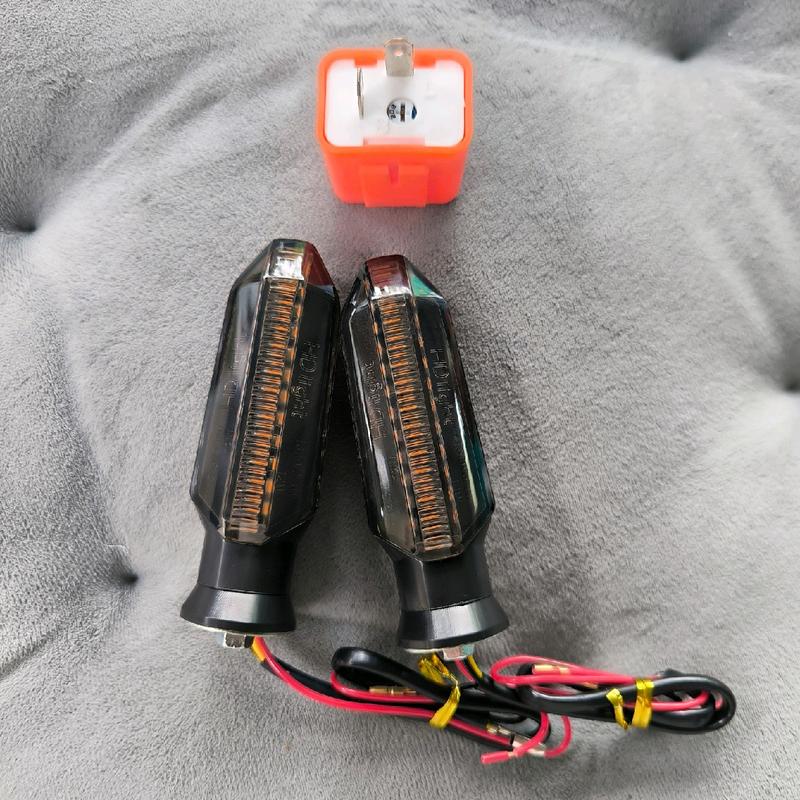 Xi nhan LED CHẠY ,gắn Ex150 155 WINNER kèm cục chớp,Bền chống nước tốt bộ 2 cái. Đèn Phụ Kiện Phụ Tùng