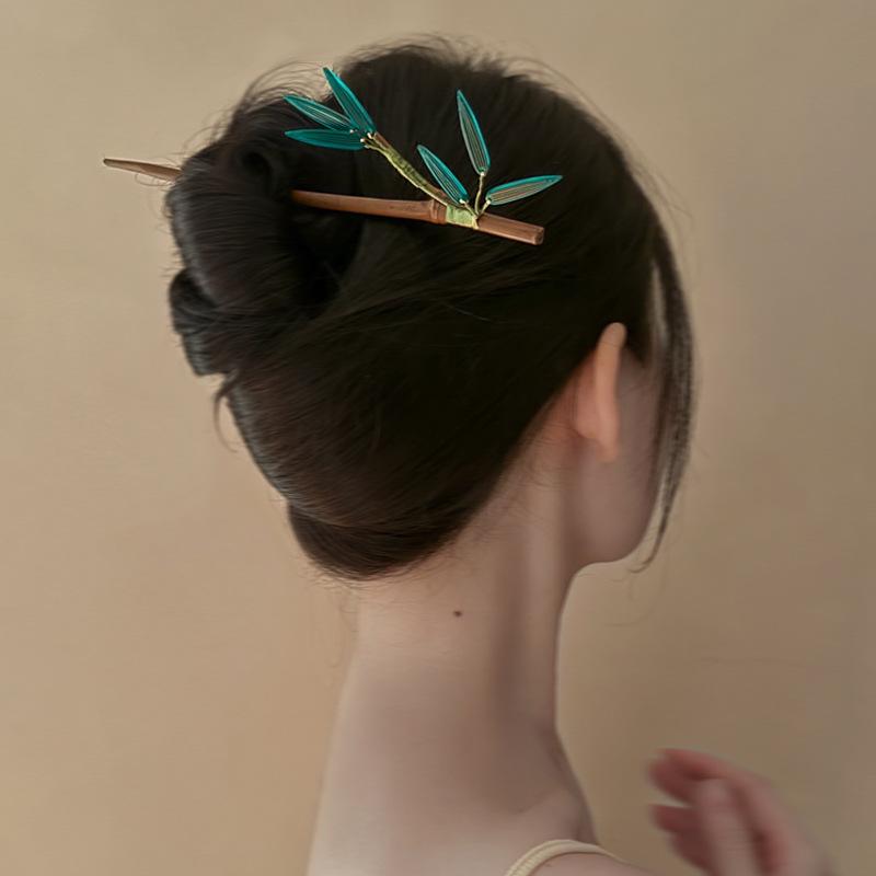 Product Introduction of New Chinese Style Simple Bamboo Leaf Artificial Wood Hairpin Small Niche Ancient Style Accessories Hair Stick Fresh High-end Hair Accessories for Women 7